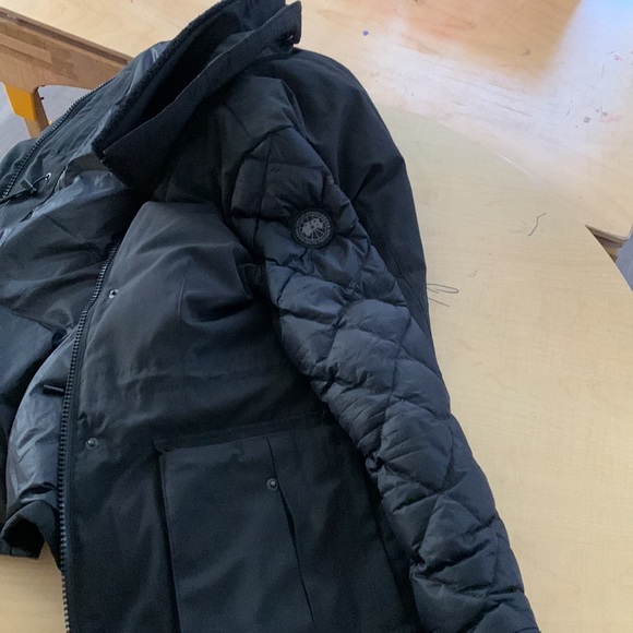 Black Canada Goose winter coat. NEVER WORN